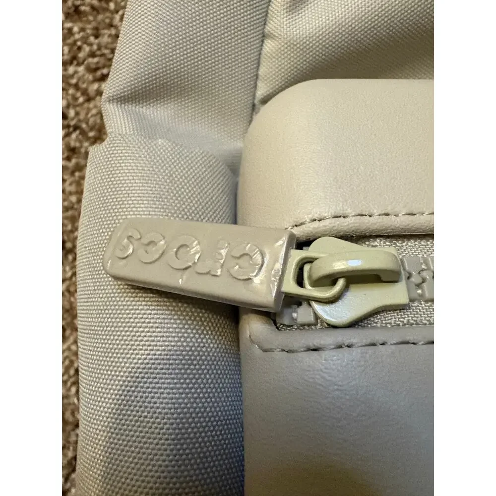 NWT Crocs Lightweight Backpack with Molded Front Storage Pocket